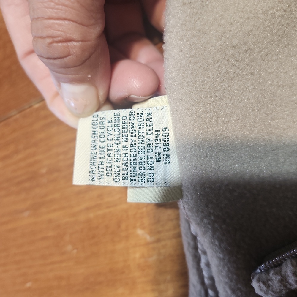 L.L.BEAN FLEECE VEST MEDIUM - Picture 6 of 9